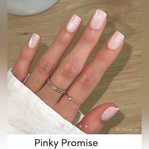 Glamnetic Press-On Nails Short Squoval Pinky Promise
